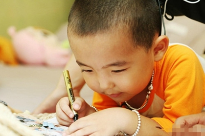 小男孩叫什么名字好听 男孩儿取什么名字好 小男孩叫什么名字好听 男孩儿取什么名字好