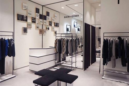 服装店铺五行属火起名 火命开服装店取什么名字好