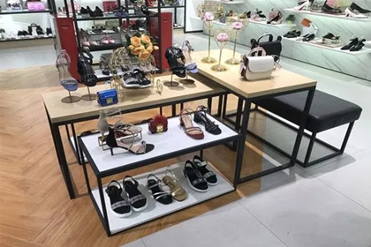 女鞋店铺起名 女鞋店起什么名好呢