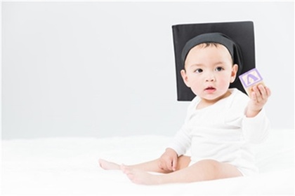 按生辰八字取名字大全男孩 男孩取名宝典免费 按生辰八字取名字大全男孩 男孩取名宝典免费