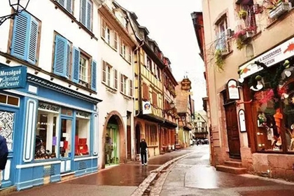 属羊店铺起名 属羊人适合取的店铺名字79年