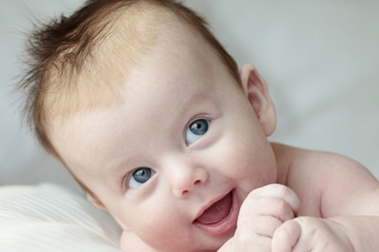 免费给新生女孩起名字 给宝宝取名字免费女孩