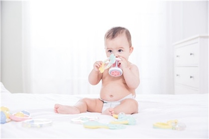 草字头的男孩名字 适合男孩取的名字大全 草字头的男孩名字 适合男孩取的名字大全