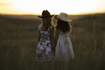 高雅有诗意的双胞胎女孩名字