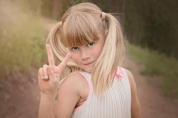 女孩起名带嘉字的名字(女孩名字带有嘉字的)