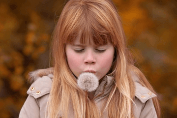 藏在诗里的好名字女生(带诗有内涵的女孩名字)