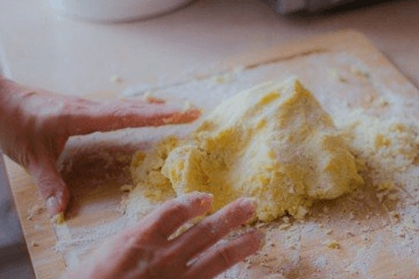 手抓饼烤冷面店名取名大全 小吃类店铺起名