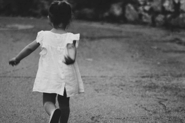 诗经取名字女孩补水(诗经取名字大全免费)