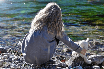 女孩优雅好听的名字带寓意(寓意好的女孩名字大全)