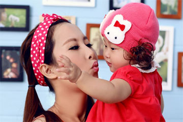 带霓字的女宝宝取名(带霓的女孩名字的含义)