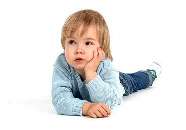 简单好听的英文名字男孩(男孩英文名字简单好听又有寓意)