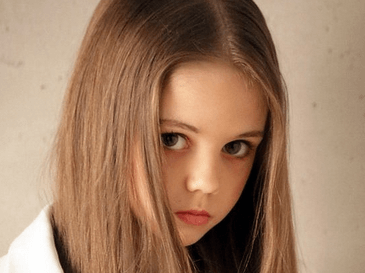 鸡年6月女孩起名大全(女属鸡六月出生什么命)