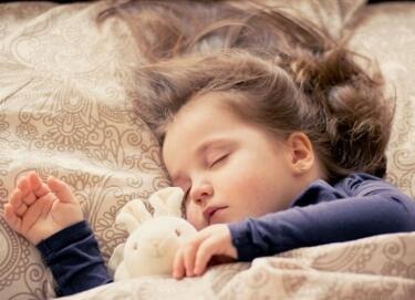 2023起名字女孩简单大气219个(2023起 各院校陆续取消同等学力报考 本科需有学位证)