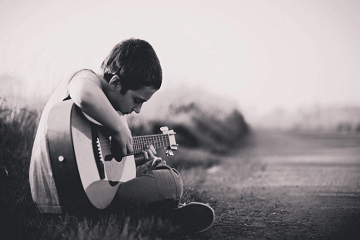 男孩带霖字100分的名字(带霖字最旺100分男孩名字)