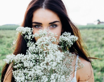 适合女生的英文名字(适合女生的英文名字简单好记)