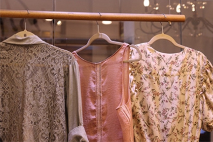 服装店取名字 服装店铺起名两个字(服装店起名两个字的大全)
