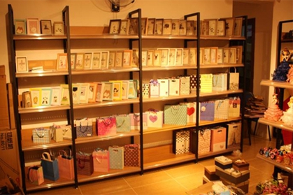 华字起名店铺 店名华字配什么字好